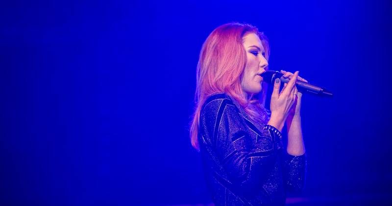 Jelen,  Kateřina Marie Tichá a Debbi, to je záruka zábavy a skvělé hudby. Potvrdilo se to ve Foru Karlín