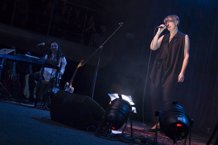 Iva Bittová, Lenka Dusilová a Monika Načeva: Unikátní spojení tří předních českých zpěvaček rozněžnilo Brno