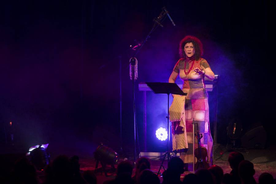 Iva Bittová, Lenka Dusilová a Monika Načeva: Unikátní spojení tří předních českých zpěvaček rozněžnilo Brno