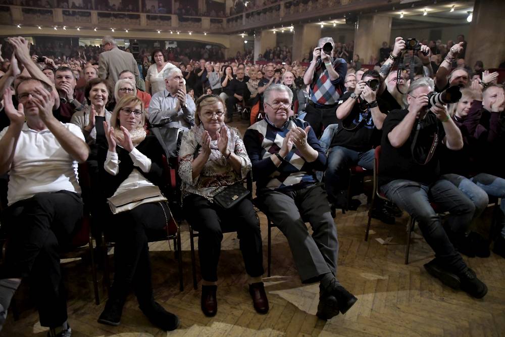 Na Československém beat-festivalu v Lucerně vypískali Václava Klause