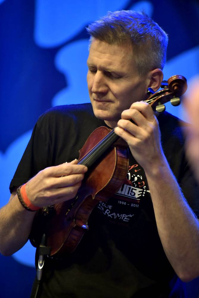 Na Československém beat-festivalu v Lucerně vypískali Václava Klause