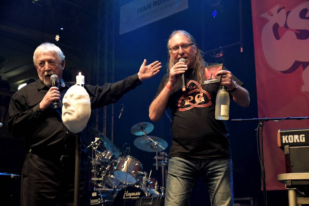 Na Československém beat-festivalu v Lucerně vypískali Václava Klause