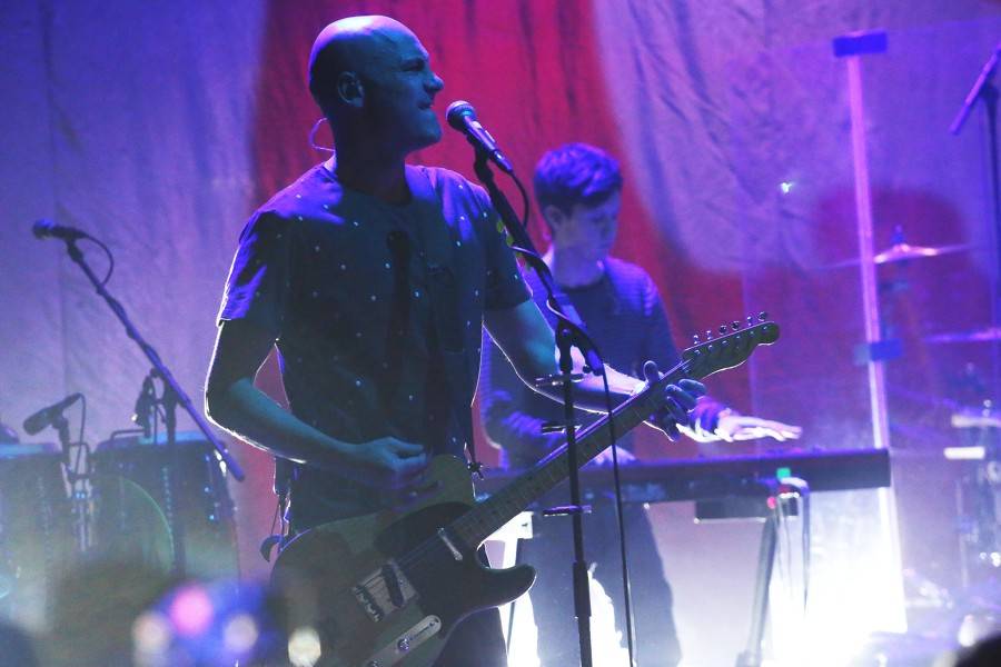 Chinaski na posledním koncertu ve staré sestavě rozdali brněnské onkologii milion. Zazpívala také Ewa Farna