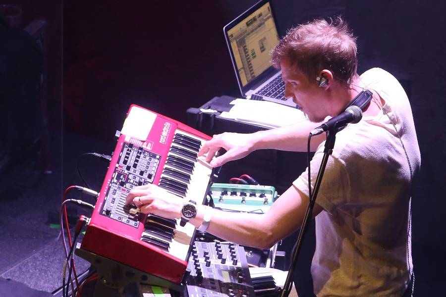 Chinaski na posledním koncertu ve staré sestavě rozdali brněnské onkologii milion. Zazpívala také Ewa Farna