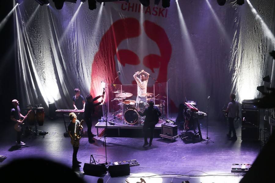 Chinaski na posledním koncertu ve staré sestavě rozdali brněnské onkologii milion. Zazpívala také Ewa Farna