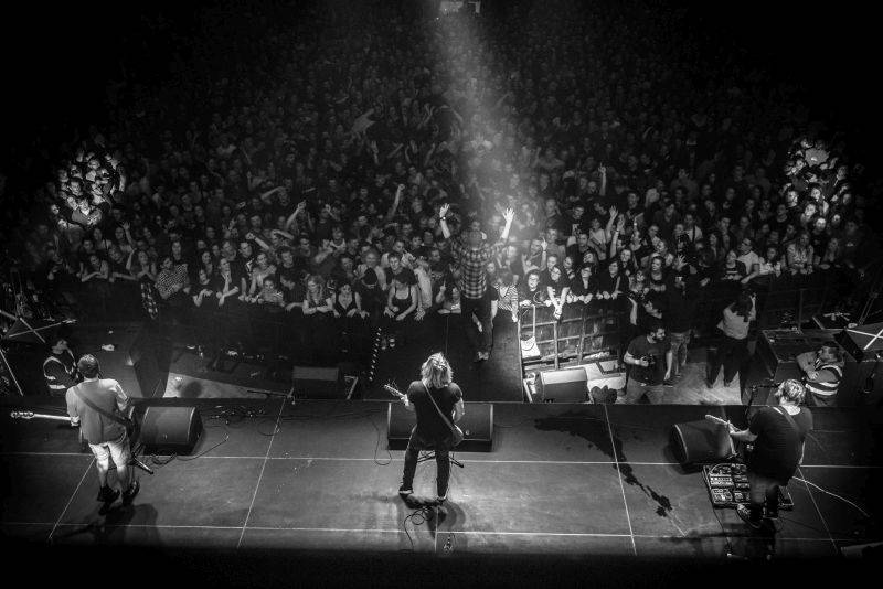 Vypsaná Fixa dobyla velkou Lucernu, fanoušky potěšila i čtením