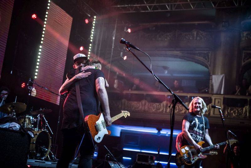 Vypsaná Fixa dobyla velkou Lucernu, fanoušky potěšila i čtením