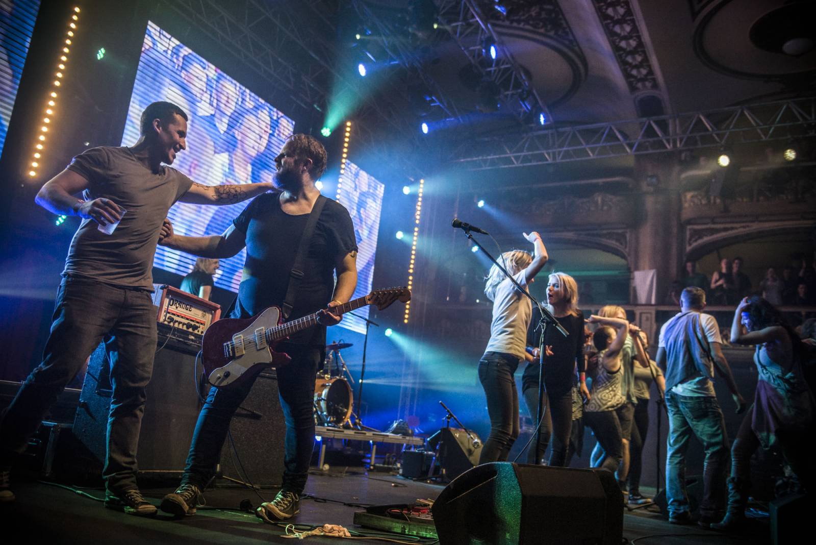 Vypsaná Fixa dobyla velkou Lucernu, fanoušky potěšila i čtením