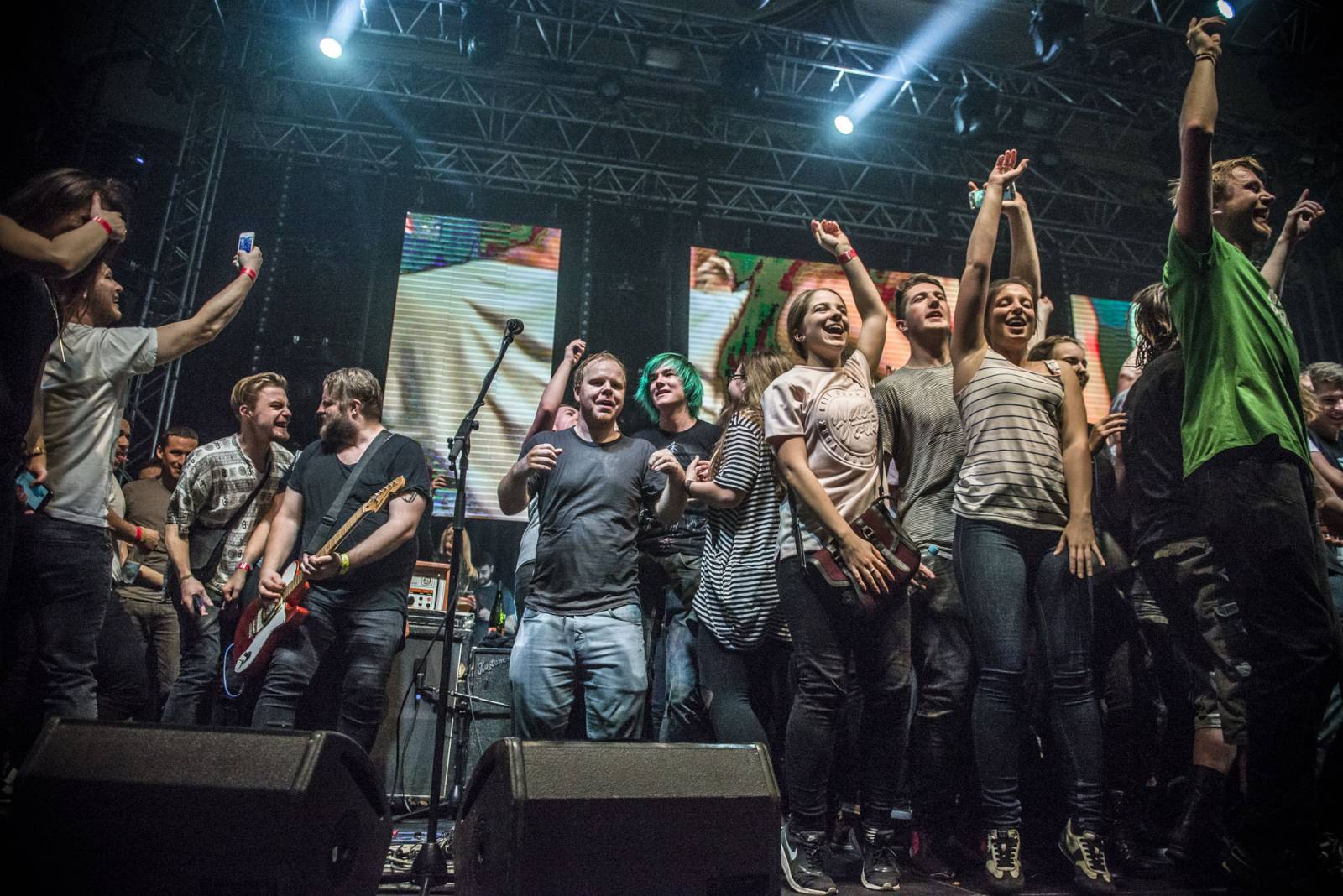 Vypsaná Fixa dobyla velkou Lucernu, fanoušky potěšila i čtením