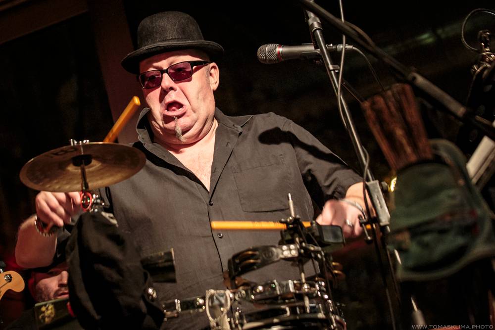 Sto zvířat to v rámci Elephant tour rozjeli v Jazz Docku. V únoru se tam vrátí