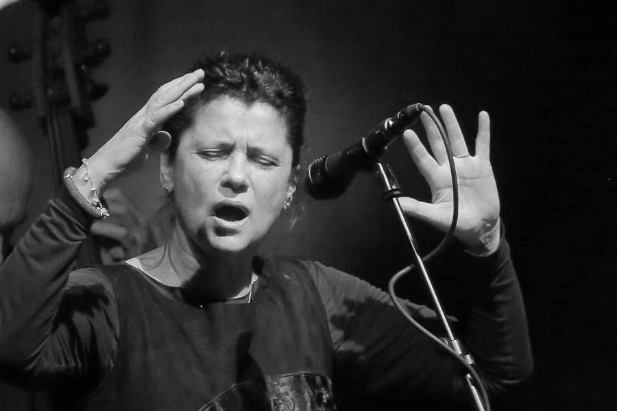 Iva Bittová řádila v Hodoníně, doprovodili ji Čikori