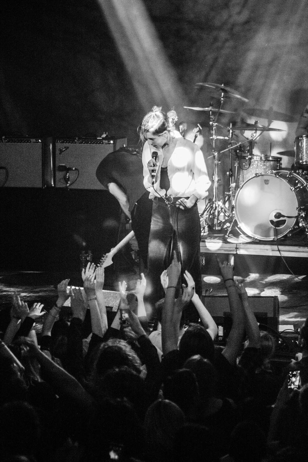 Wolf Alice drásali v Roxy svým fanouškům srdce i uši