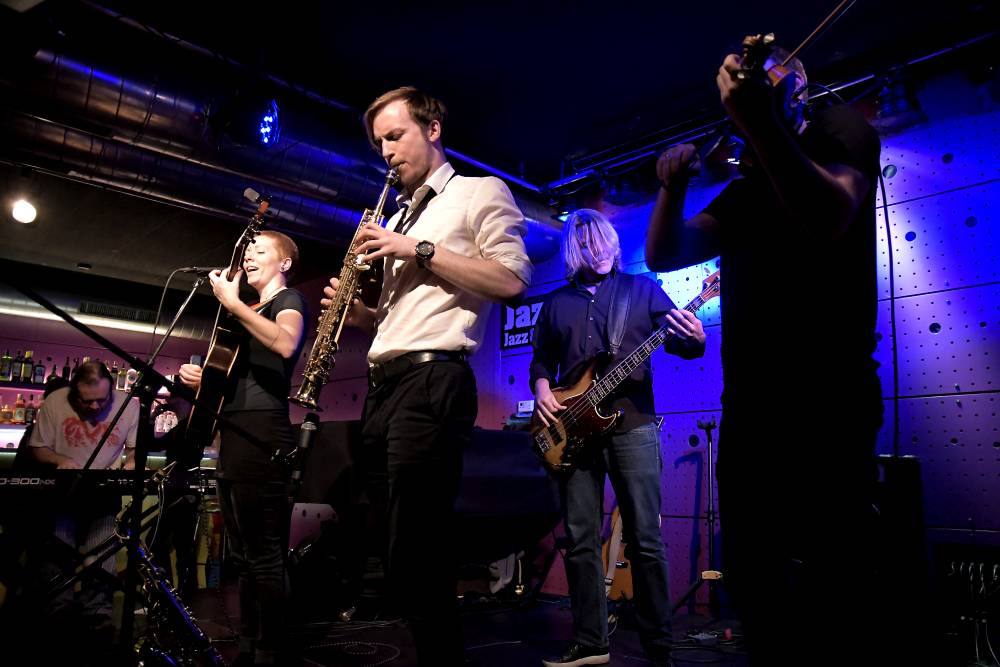 Páteční večer v Jazz Docku patřil skupině Yo Soy Indigo