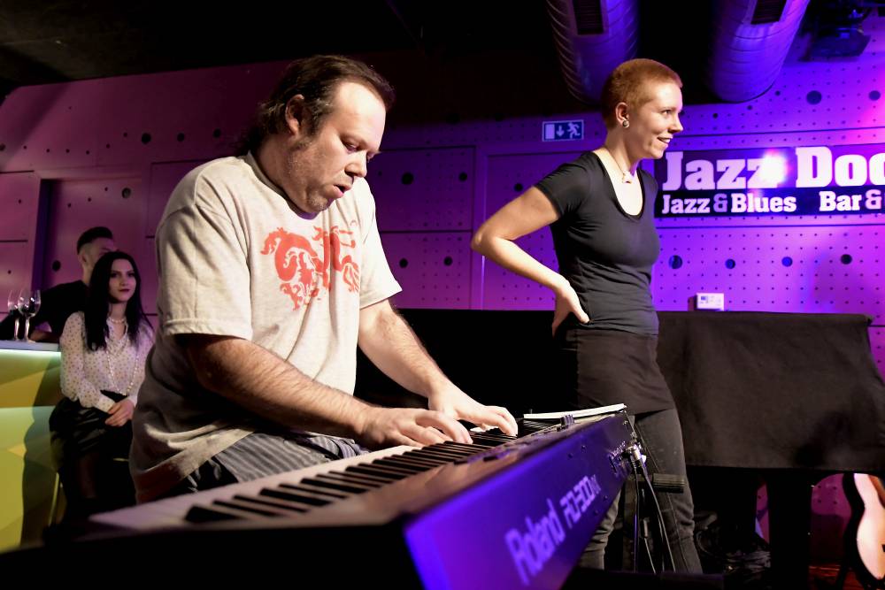 Páteční večer v Jazz Docku patřil skupině Yo Soy Indigo