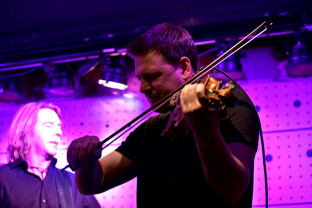 Páteční večer v Jazz Docku patřil skupině Yo Soy Indigo