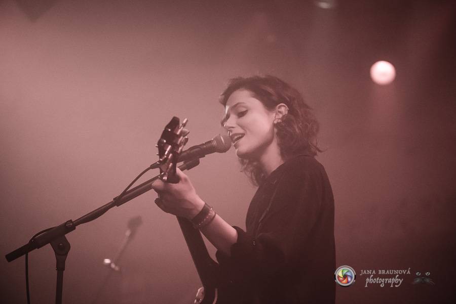 Thom Artway a teepee zavítali do plzeňského klubu Buena Vista