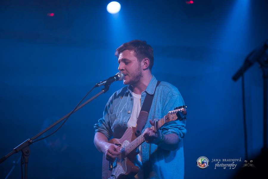 Thom Artway a teepee zavítali do plzeňského klubu Buena Vista