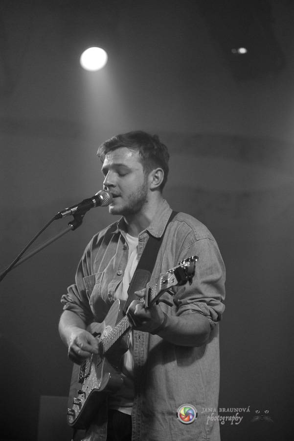 Thom Artway a teepee zavítali do plzeňského klubu Buena Vista