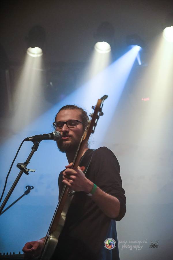 Thom Artway a teepee zavítali do plzeňského klubu Buena Vista