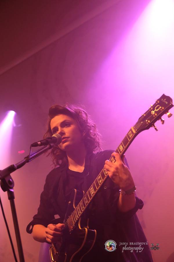 Thom Artway a teepee zavítali do plzeňského klubu Buena Vista