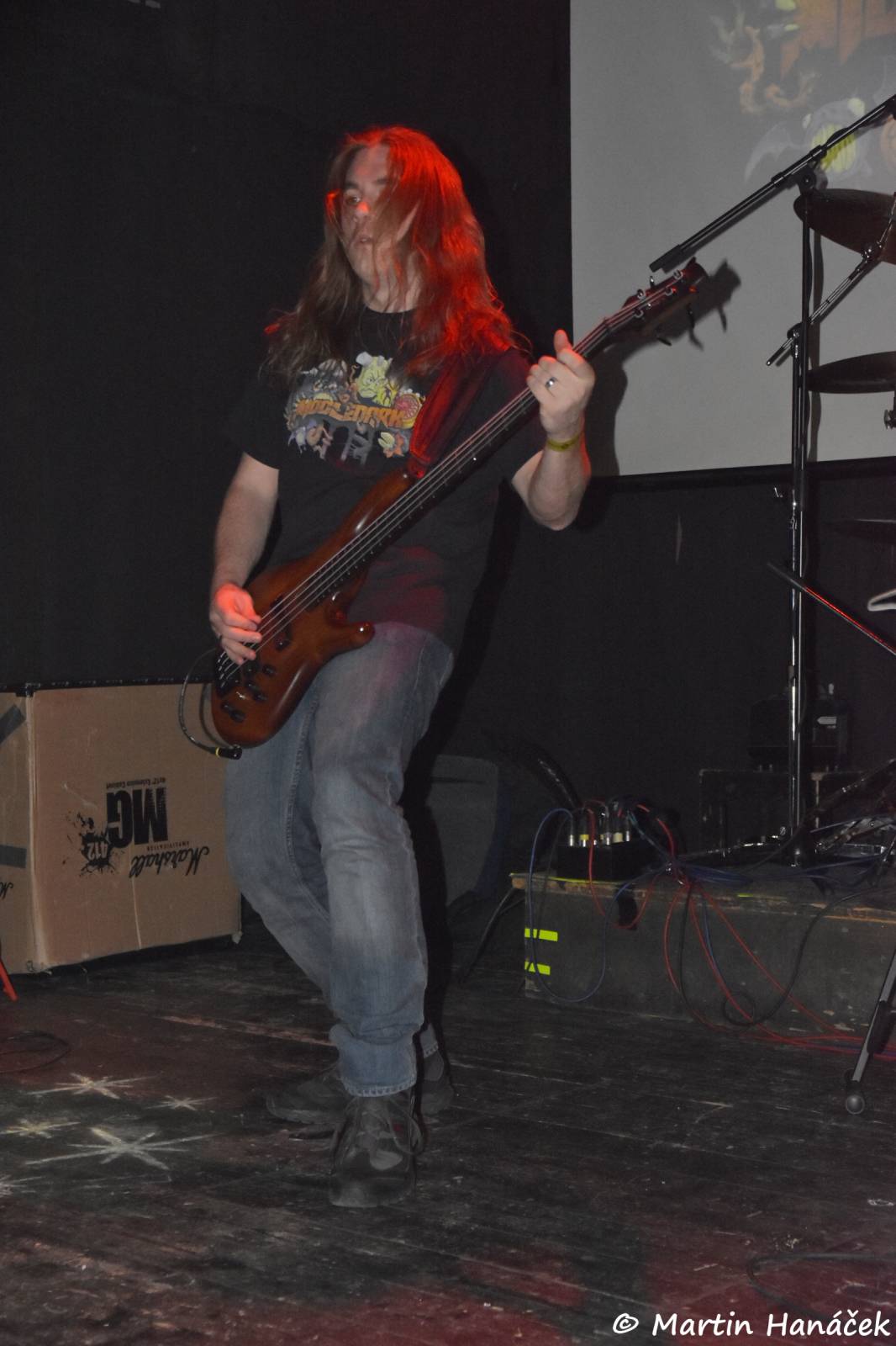 V Divadle Pod Lampou zněly ostré kytary, vystoupili Middledark a Search and Destroy