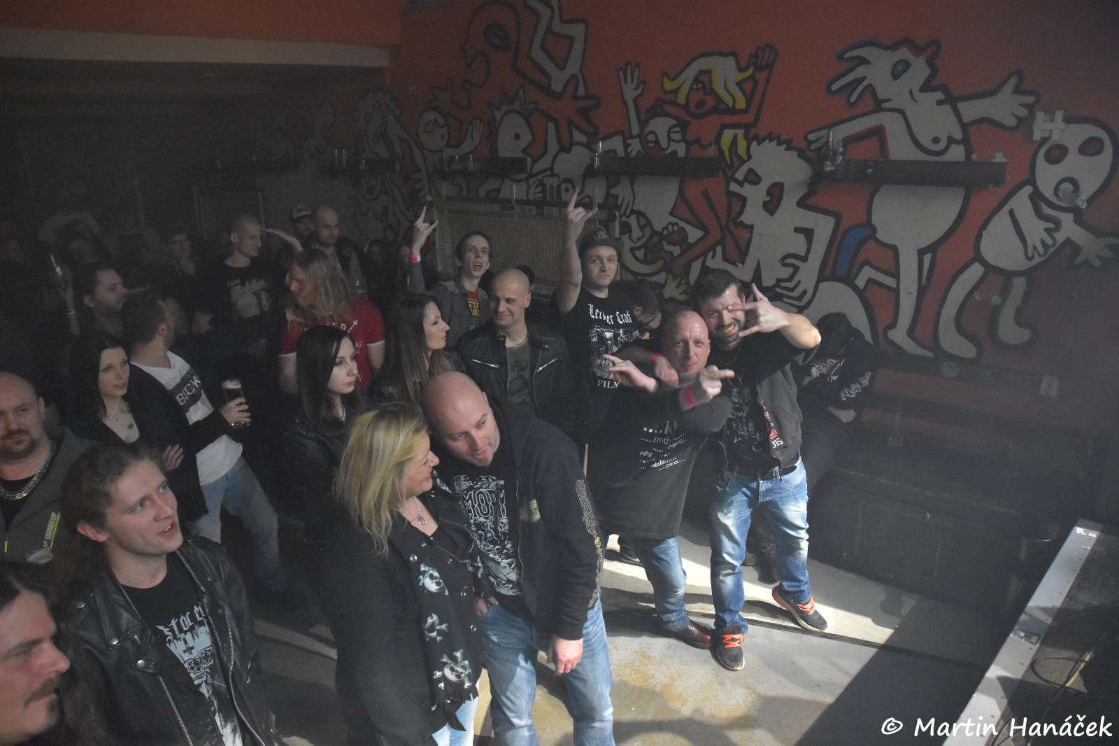 V Divadle Pod Lampou zněly ostré kytary, vystoupili Middledark a Search and Destroy