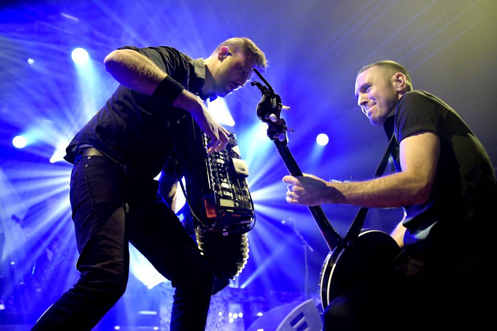 Punkeři Dropkick Murphys napumpovali vyprodanou Malou sportovní halu v Praze neuvěřitelnou energií