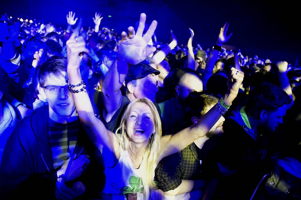 Punkeři Dropkick Murphys napumpovali vyprodanou Malou sportovní halu v Praze neuvěřitelnou energií