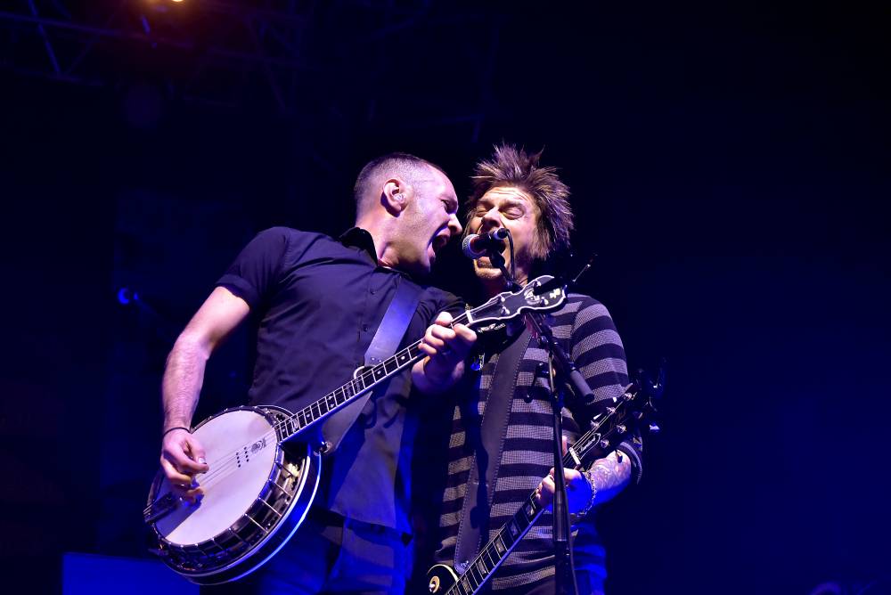 Punkeři Dropkick Murphys napumpovali vyprodanou Malou sportovní halu v Praze neuvěřitelnou energií