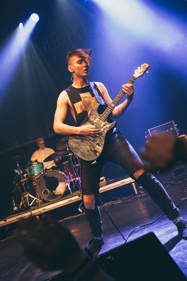 John Wolfhooker zhasli v Akropoli a rozjeli parádní jízdu, ukázal se i Thom Artway