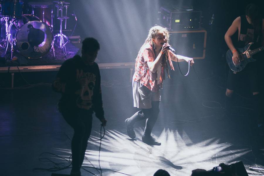 John Wolfhooker zhasli v Akropoli a rozjeli parádní jízdu, ukázal se i Thom Artway