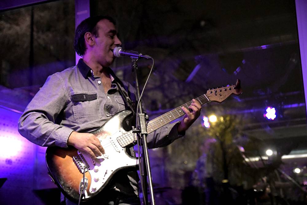 Terne Čhave rozjeli cikánský mejdan. V Jazz Docku předvedli svůj rom'n'roll