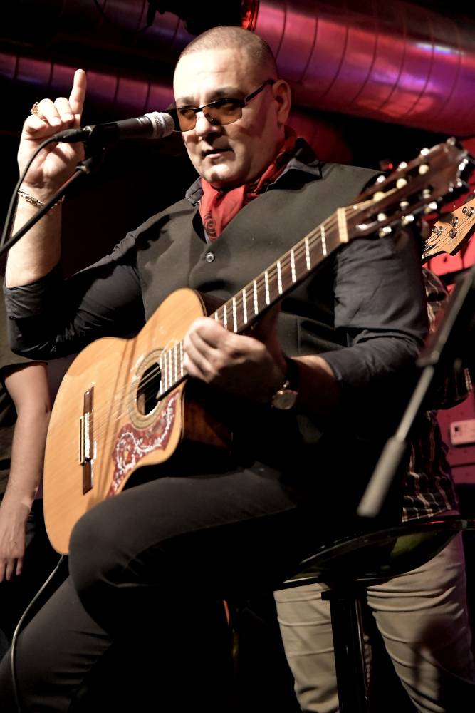 Terne Čhave rozjeli cikánský mejdan. V Jazz Docku předvedli svůj rom'n'roll