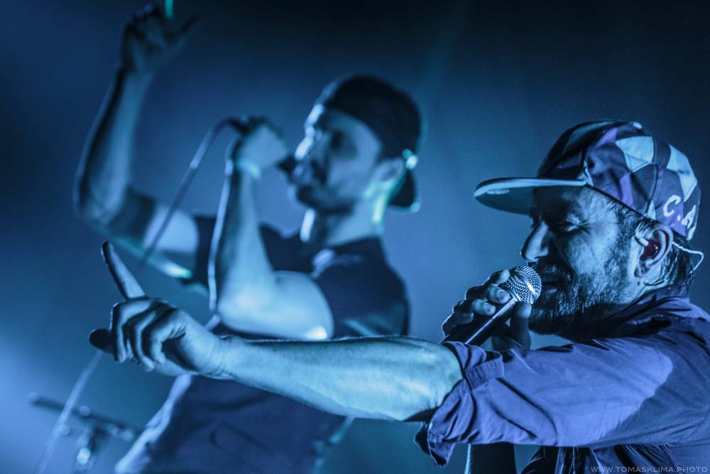 Tata Bojs oslavili dvacet let kina Aero originálním cyklokoncertem