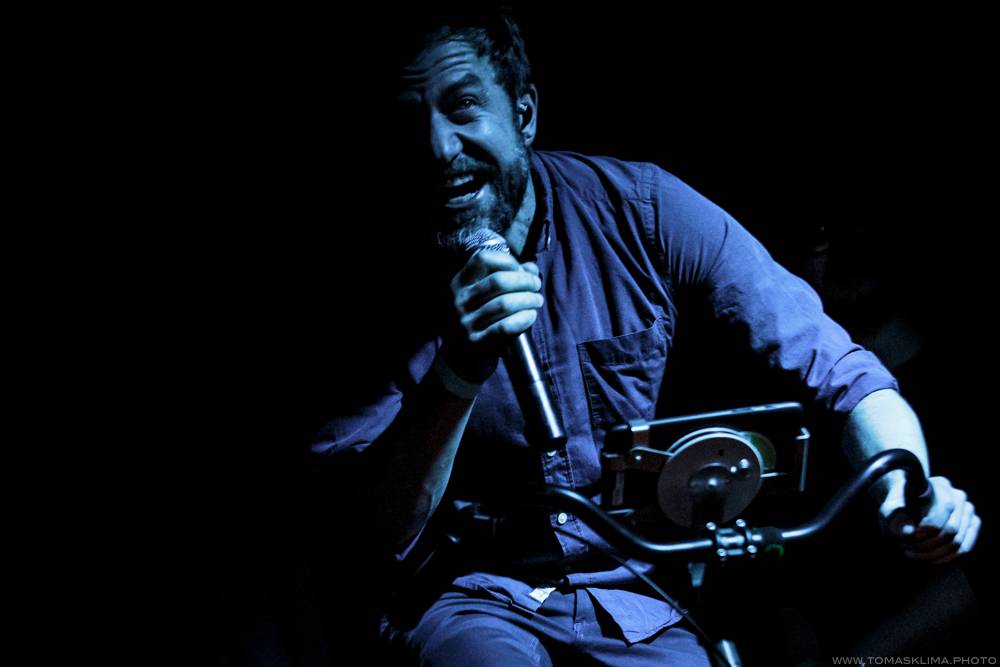 Tata Bojs oslavili dvacet let kina Aero originálním cyklokoncertem