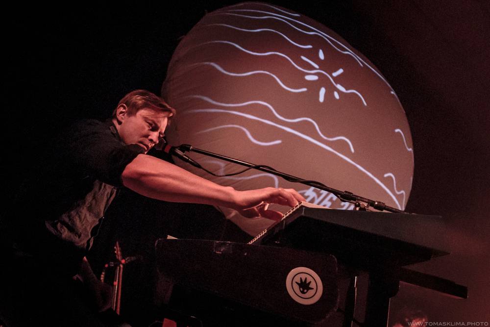 Tata Bojs oslavili dvacet let kina Aero originálním cyklokoncertem