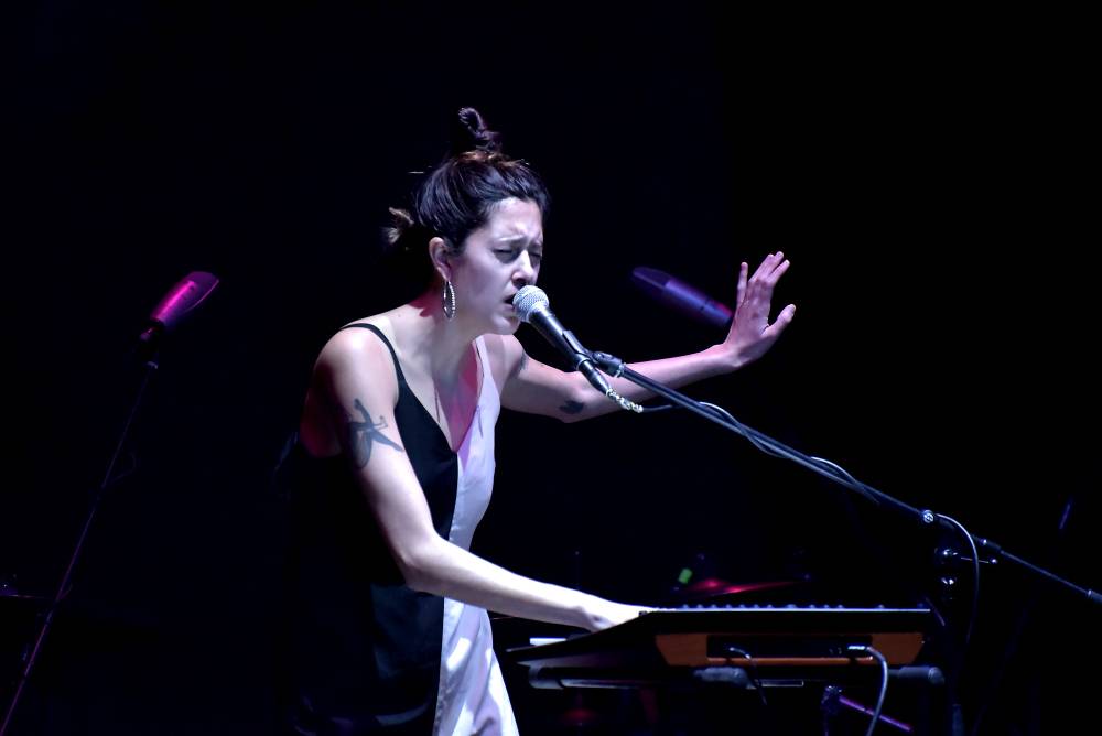 Iron & Wine dobyl Divadlo Hybernia hned napoprvé