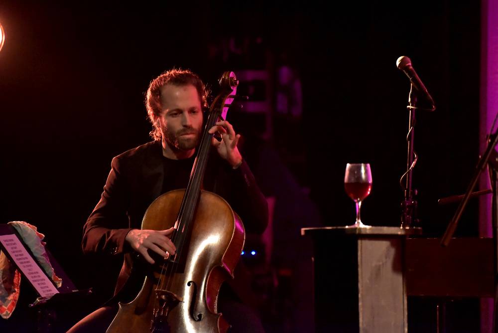 Iron & Wine dobyl Divadlo Hybernia hned napoprvé