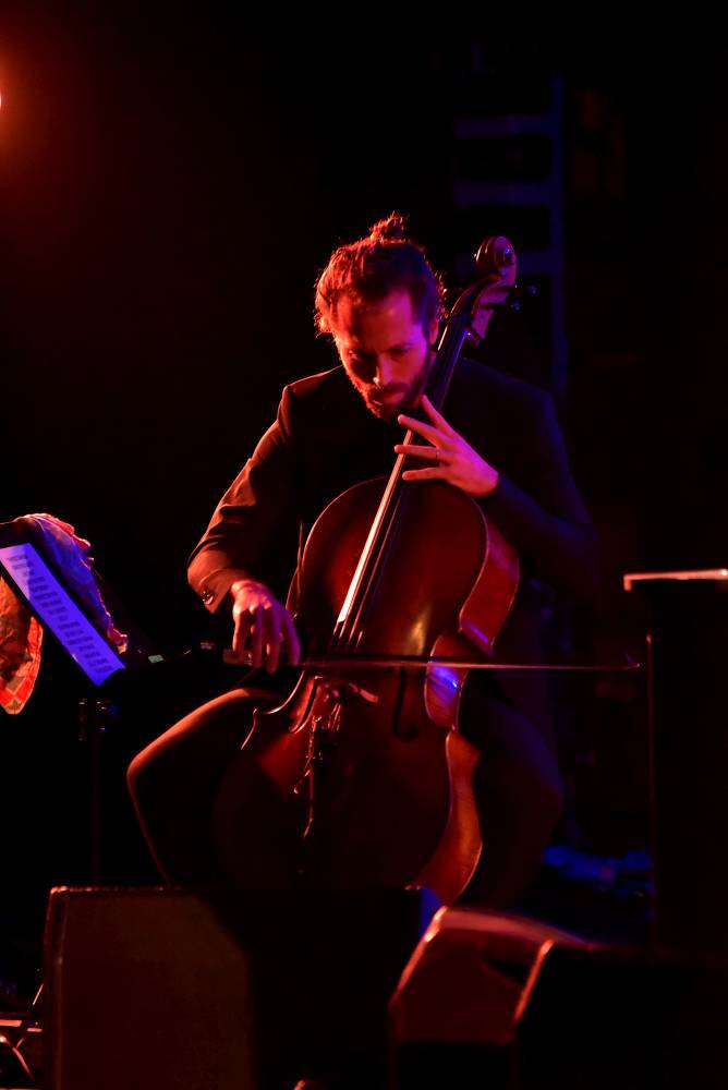 Iron & Wine dobyl Divadlo Hybernia hned napoprvé