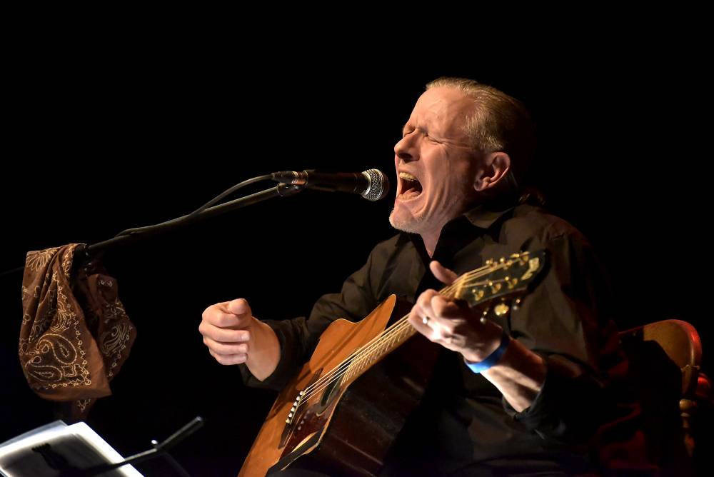 Michael Gira v Praze dokázal, že po konci Swans má i sólově co nabídnout