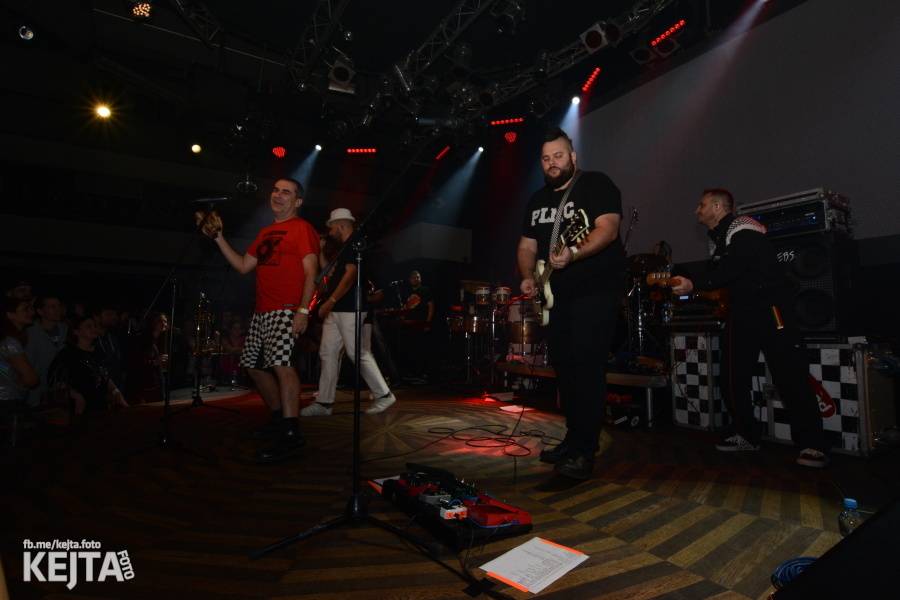 Polemic rozjeli v Lucerna Music Baru ValentýnSKA party 