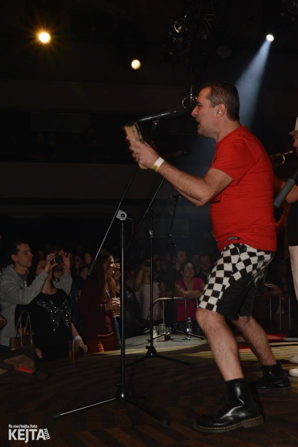 Polemic rozjeli v Lucerna Music Baru ValentýnSKA party 