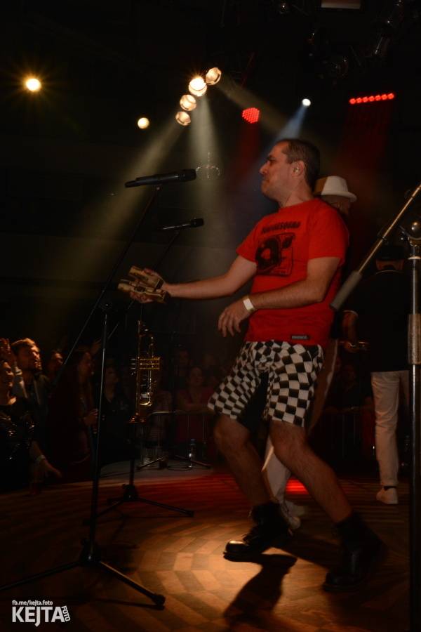 Polemic rozjeli v Lucerna Music Baru ValentýnSKA party 