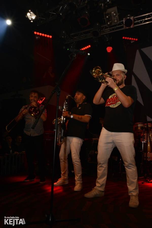 Polemic rozjeli v Lucerna Music Baru ValentýnSKA party 