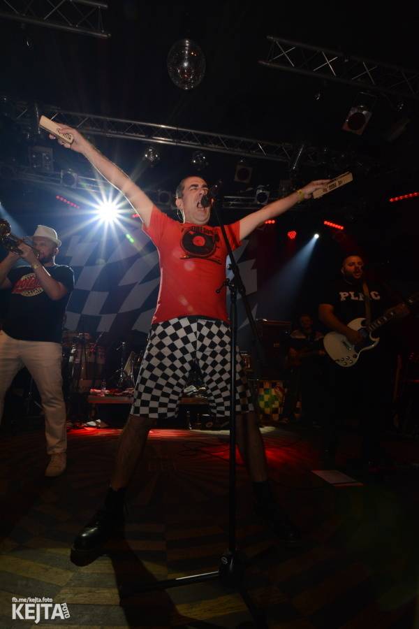 Polemic rozjeli v Lucerna Music Baru ValentýnSKA party 