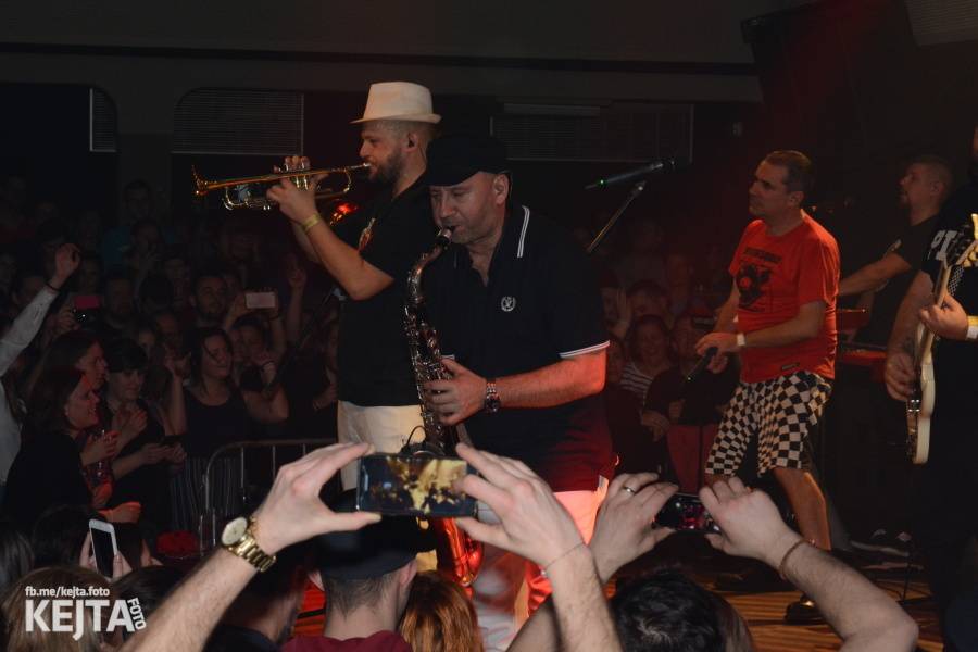 Polemic rozjeli v Lucerna Music Baru ValentýnSKA party 