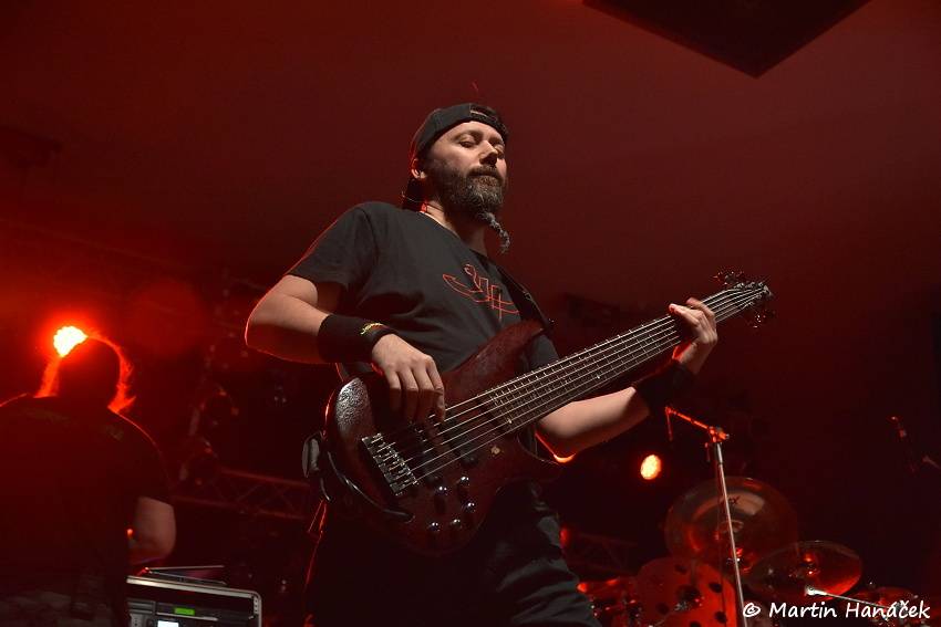 Dymytry slaví Patnáct let pod maskou, tleskala jim vyprodaná Šeříkovka v Plzni