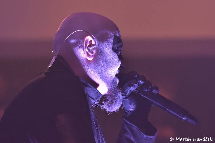 Dymytry slaví Patnáct let pod maskou, tleskala jim vyprodaná Šeříkovka v Plzni