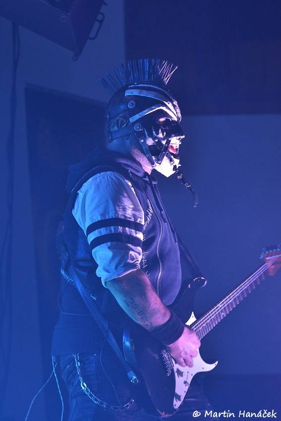 Dymytry slaví Patnáct let pod maskou, tleskala jim vyprodaná Šeříkovka v Plzni