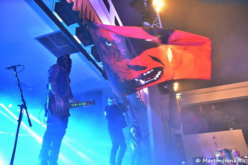 Dymytry slaví Patnáct let pod maskou, tleskala jim vyprodaná Šeříkovka v Plzni